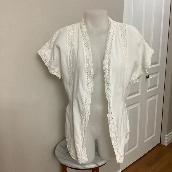 April Cornell Cream Lace Trim Blouse - Picture 1 of 8